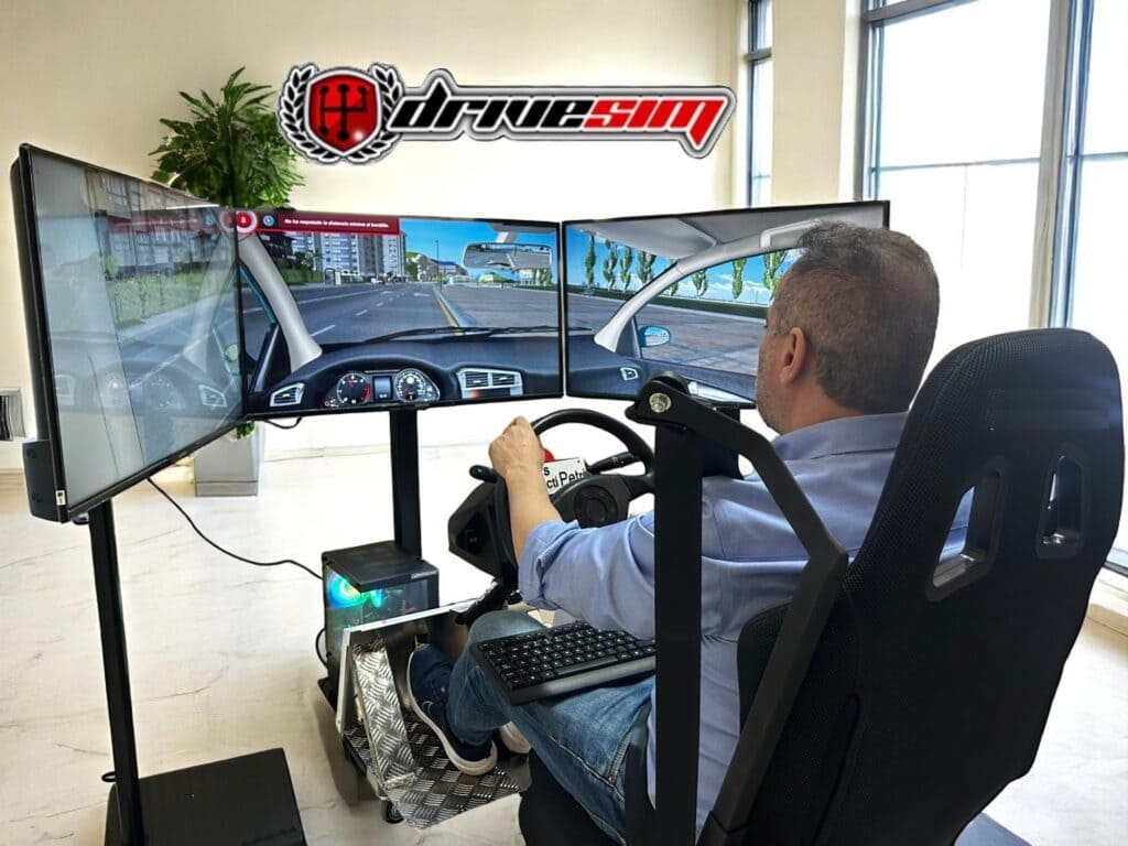 Simulador de conducción DRIVESIM