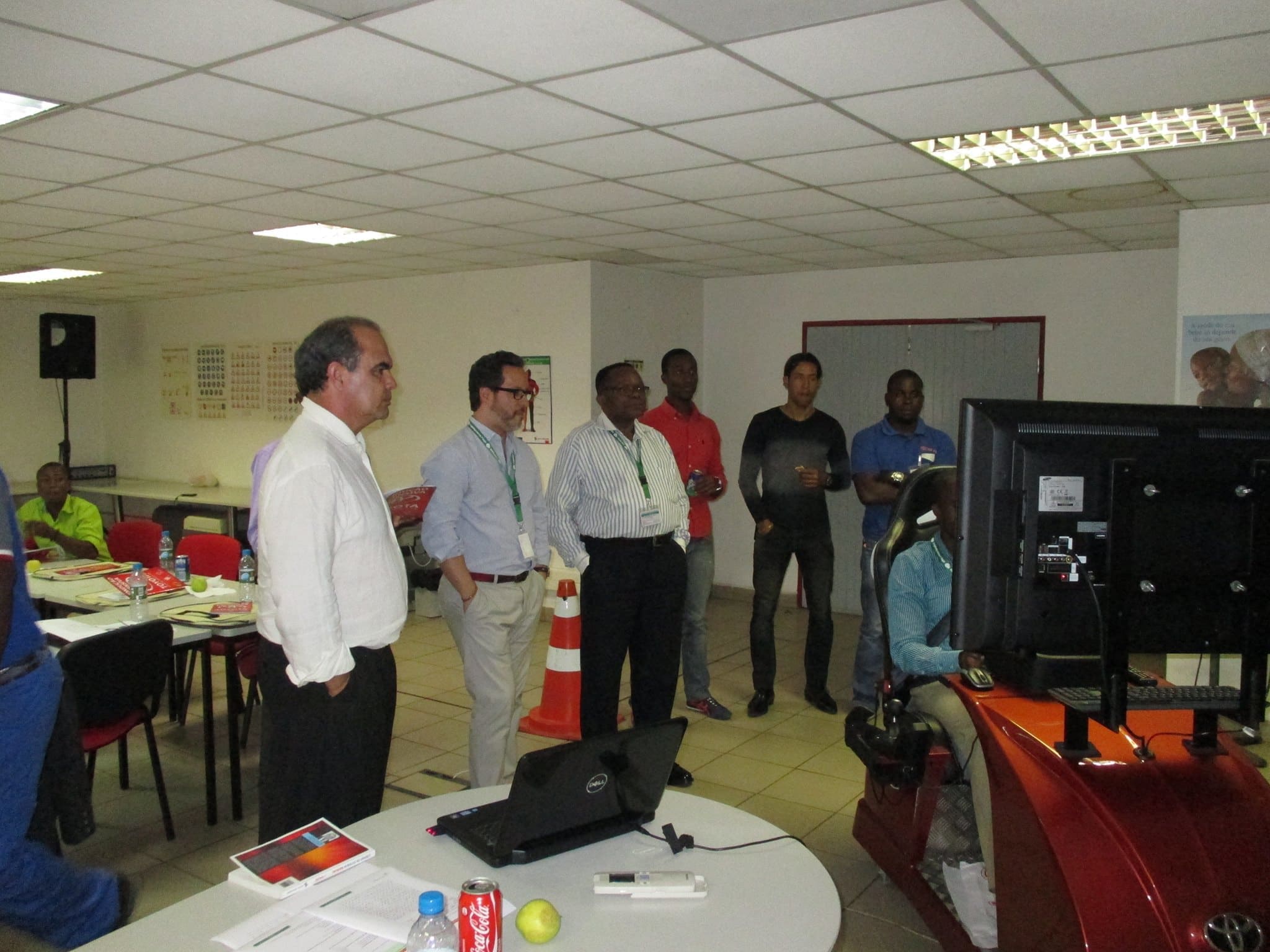 Apresentação do simulador Drivesim em Angola