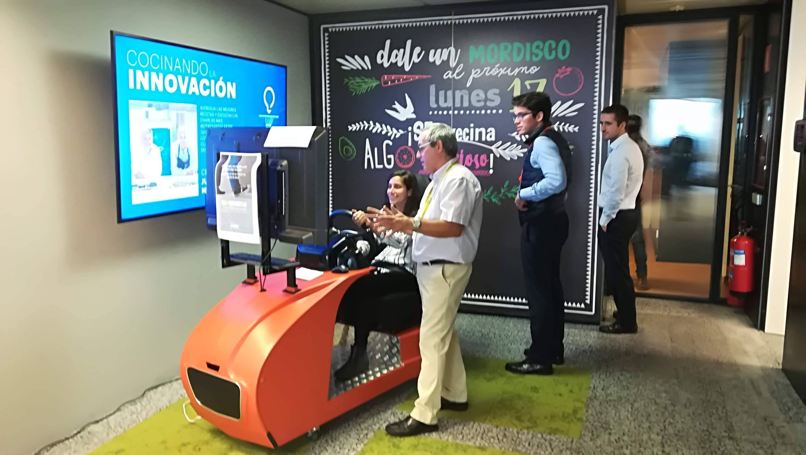 Ofertas especiais - Simulador de condução DS 575 preto usado (VENDIDO)